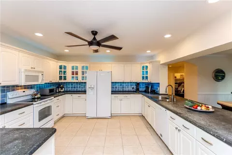 2613 NE 27th St, Lighthouse Point, FL 33064 photo 9