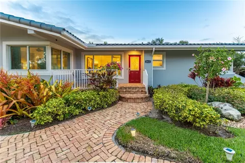 2613 NE 27th St, Lighthouse Point, FL 33064 photo 4