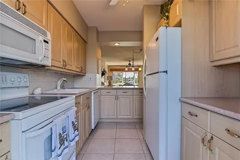 800 Pine Dr #6, Pompano Beach, FL 33060 photo 22