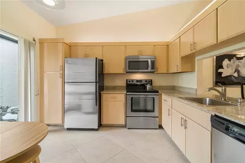 5213 E Lakes Dr, Pompano Beach, FL 33064 photo 6
