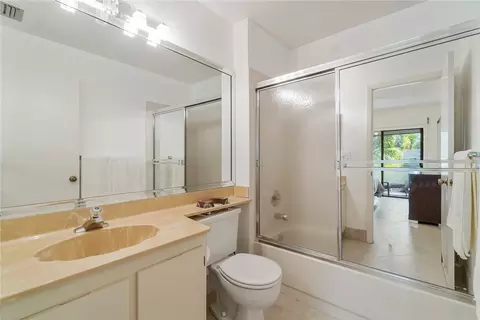 5213 E Lakes Dr, Pompano Beach, FL 33064 photo 9