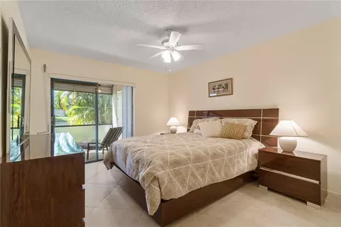5213 E Lakes Dr, Pompano Beach, FL 33064 photo 10