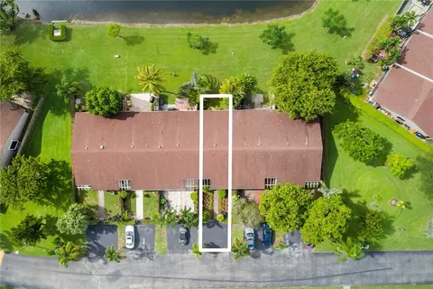 5213 E Lakes Dr, Pompano Beach, FL 33064 photo 23