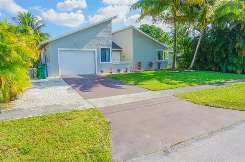 750 SW 55th Ave, Margate, FL 33068 photo 2