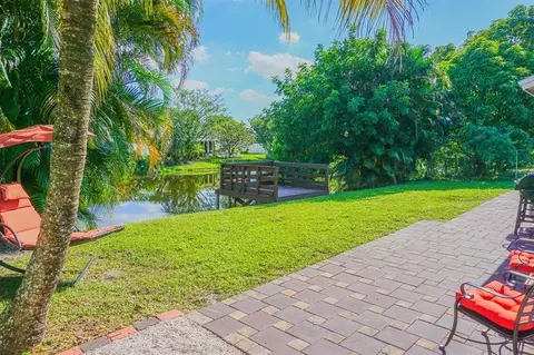 750 SW 55th Ave, Margate, FL 33068 photo 4