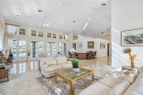 7701 Salem Ln, Parkland, FL 33067 photo 9