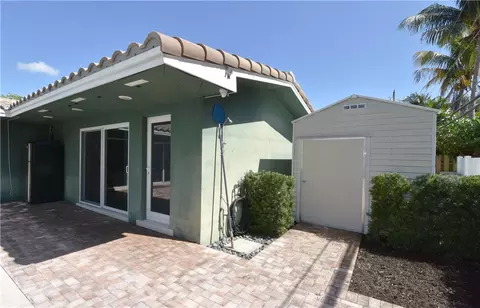 140 SE 6th Ct, Pompano Beach, FL 33060 photo 17