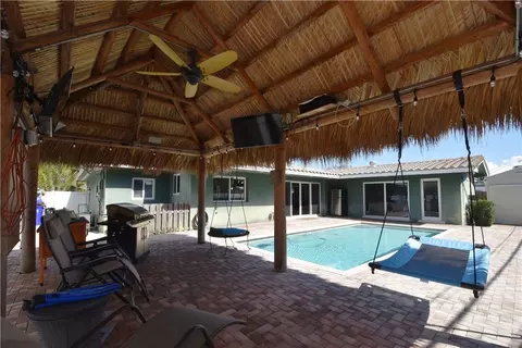 140 SE 6th Ct, Pompano Beach, FL 33060 photo 8