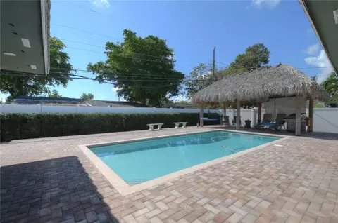 140 SE 6th Ct, Pompano Beach, FL 33060 photo 3