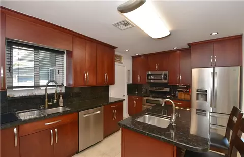 140 SE 6th Ct, Pompano Beach, FL 33060 photo 24
