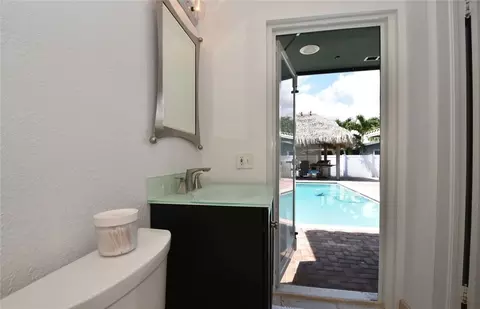 140 SE 6th Ct, Pompano Beach, FL 33060 photo 14