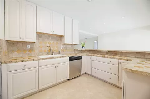 2396 SE 6th St, Pompano Beach, FL 33062 photo 9