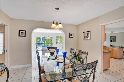 1300 SE 3rd Ter, Pompano Beach, FL 33060 photo 11