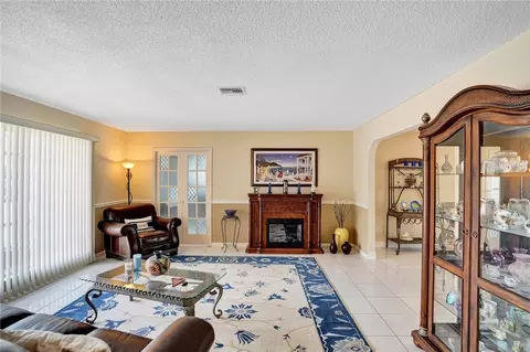 1300 SE 3rd Ter, Pompano Beach, FL 33060 photo 5