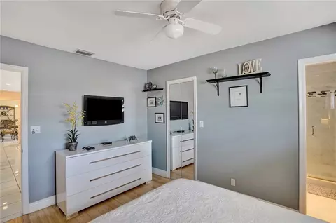 1300 SE 3rd Ter, Pompano Beach, FL 33060 photo 27
