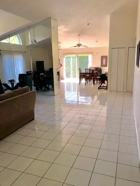 5478 Pine Cir, Coral Springs, FL 33067 photo 4