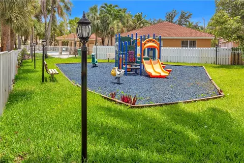 12562 SW 24th St, Miramar, FL 33027 photo 33