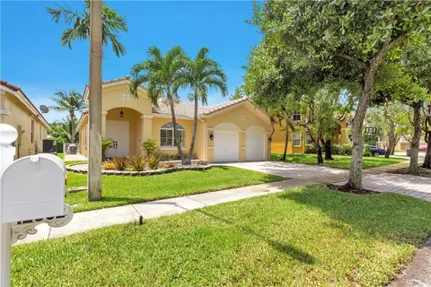 12562 SW 24th St, Miramar, FL 33027 photo 3