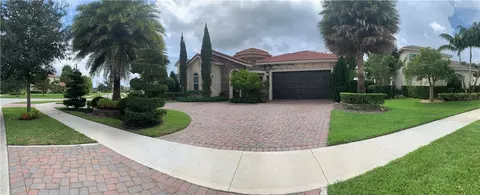 166 Sonata Dr, Jupiter, FL 33478 photo 2
