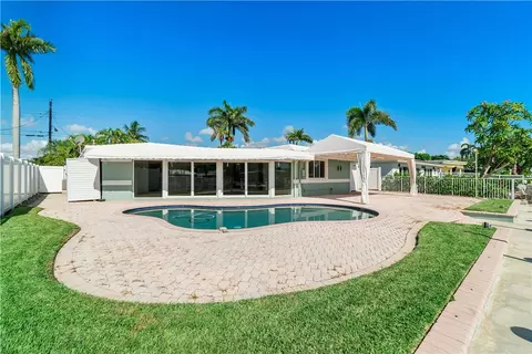 470 SE 9th Ave, Pompano Beach, FL 33060 photo 22