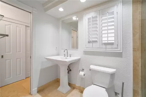 470 SE 9th Ave, Pompano Beach, FL 33060 photo 15