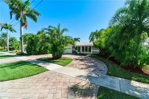 470 SE 9th Ave, Pompano Beach, FL 33060 photo 3