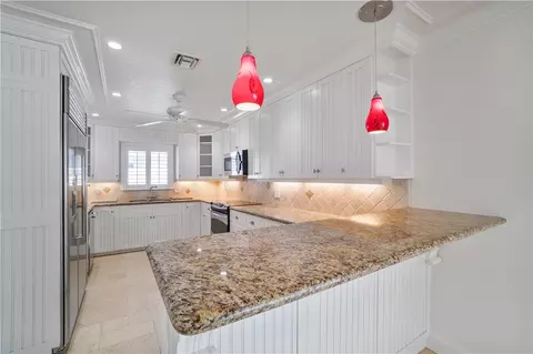 470 SE 9th Ave, Pompano Beach, FL 33060 photo 4