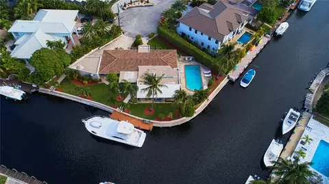 2310 NE 47th St, Lighthouse Point, FL 33064 photo 2