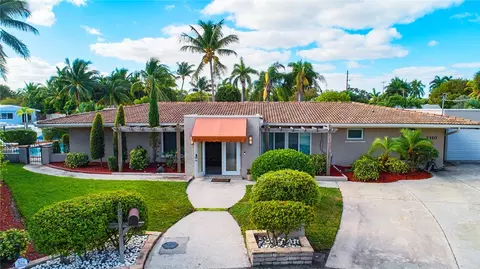 2310 NE 47th St, Lighthouse Point, FL 33064 photo 4