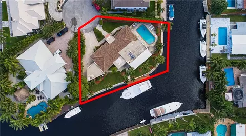 2310 NE 47th St, Lighthouse Point, FL 33064 photo 1
