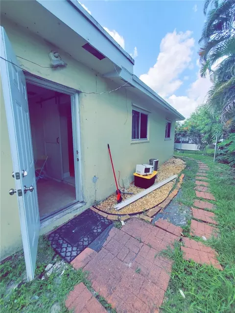 6701 Pinehurst, North Lauderdale, FL 33068 photo 14