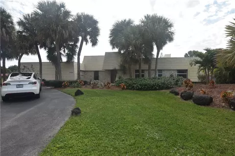 3050 Estates Dr, Pompano Beach, FL 33069 photo 1
