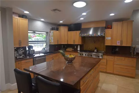 3050 Estates Dr, Pompano Beach, FL 33069 photo 3