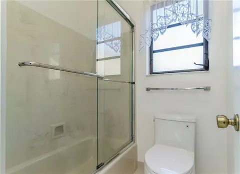 8530 Dundee Ter, Miami Lakes, FL 33016 photo 21