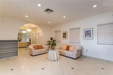 8530 Dundee Ter, Miami Lakes, FL 33016 photo 6