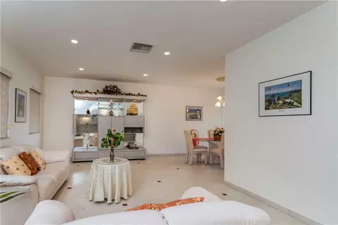 8530 Dundee Ter, Miami Lakes, FL 33016 photo 7