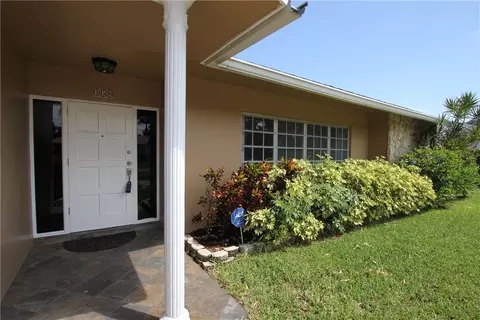 450 E Conference Dr, Boca Raton, FL 33486 photo 2