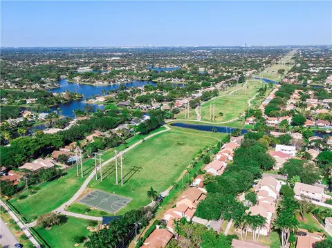 2940 E Aviary Dr, Hollywood, FL 33026 photo 55