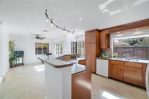 2940 E Aviary Dr, Hollywood, FL 33026 photo 11