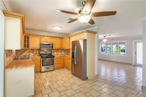 261 SE 3rd St, Pompano Beach, FL 33060 photo 13