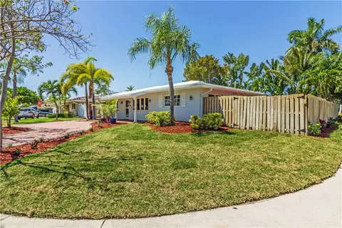 261 SE 3rd St, Pompano Beach, FL 33060 photo 3