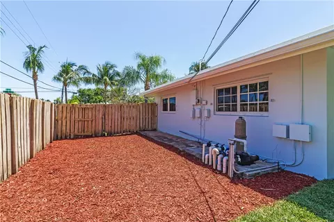 261 SE 3rd St, Pompano Beach, FL 33060 photo 35