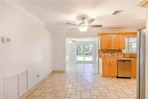 261 SE 3rd St, Pompano Beach, FL 33060 photo 19