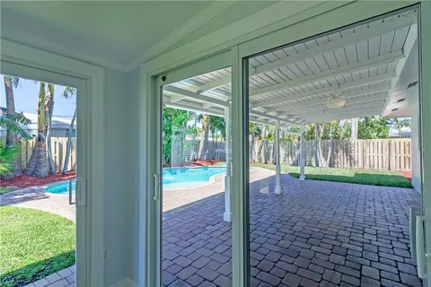 261 SE 3rd St, Pompano Beach, FL 33060 photo 31