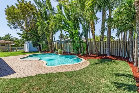 261 SE 3rd St, Pompano Beach, FL 33060 photo 38