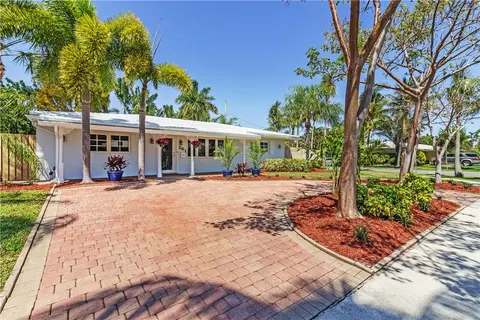 261 SE 3rd St, Pompano Beach, FL 33060 photo 1