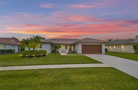 10089 Crosswind Rd, Boca Raton, FL 33498 photo 1