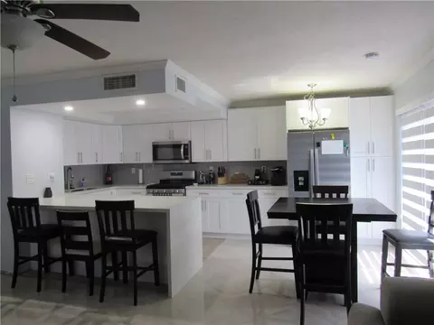 8448 W Missionwood Dr #B-36, Miramar, FL 33025 photo 3