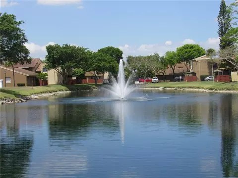 8448 W Missionwood Dr #B-36, Miramar, FL 33025 photo 19