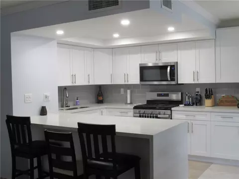 8448 W Missionwood Dr #B-36, Miramar, FL 33025 photo 4
